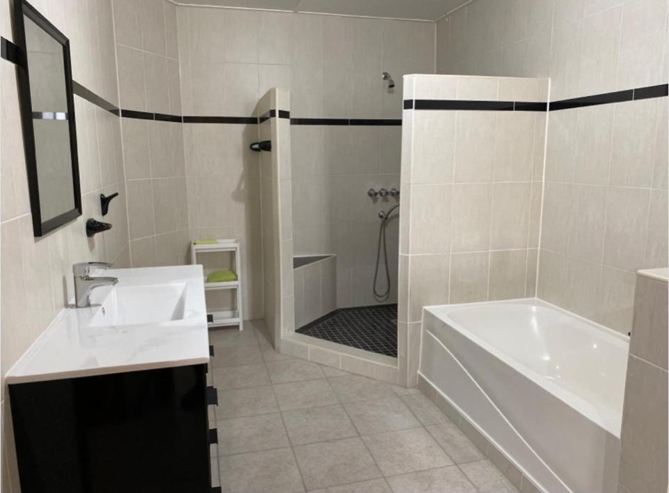 מונטגו ביי Spring Garden Mobay Resort מראה חיצוני תמונה
